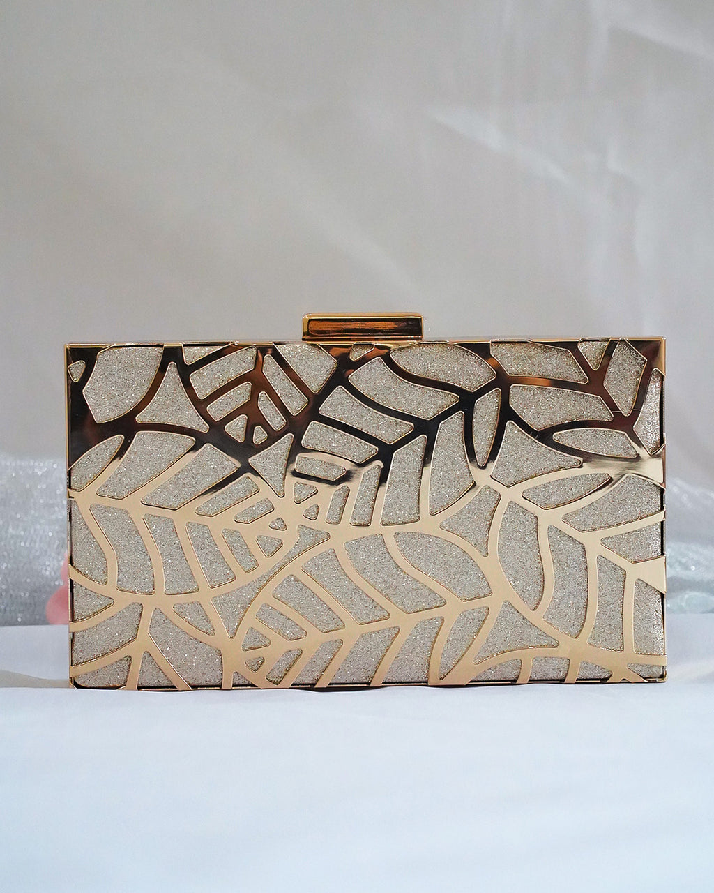 Leafora Clutch Gold