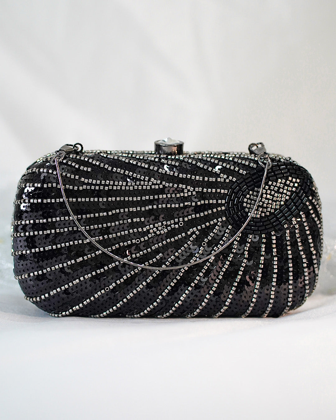 Pearl Elegance Clutch Black