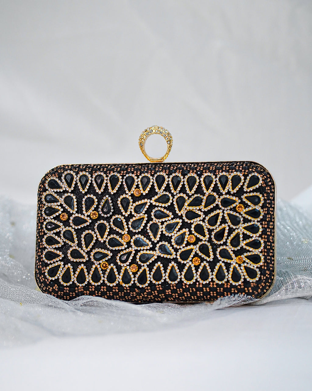 Gleamira Clutch Black