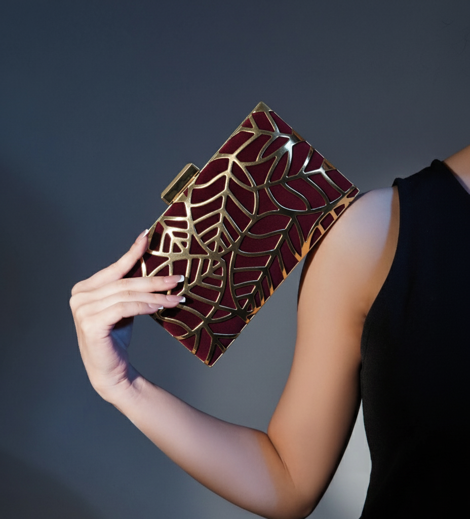 Leafora Clutch Maroon